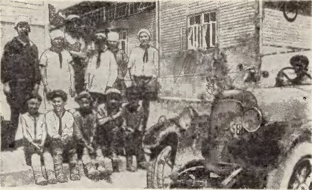 1930 год. В Артек приехали пионеры из марийских колхозов 1930 год. В Артек приехали пионеры из марийских колхозов