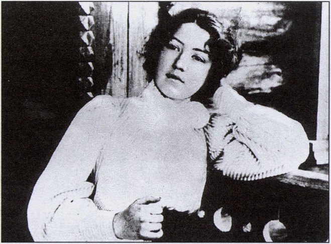 Маргарита Сабашникова. 1900 г Маргарита Сабашникова. 1900 г