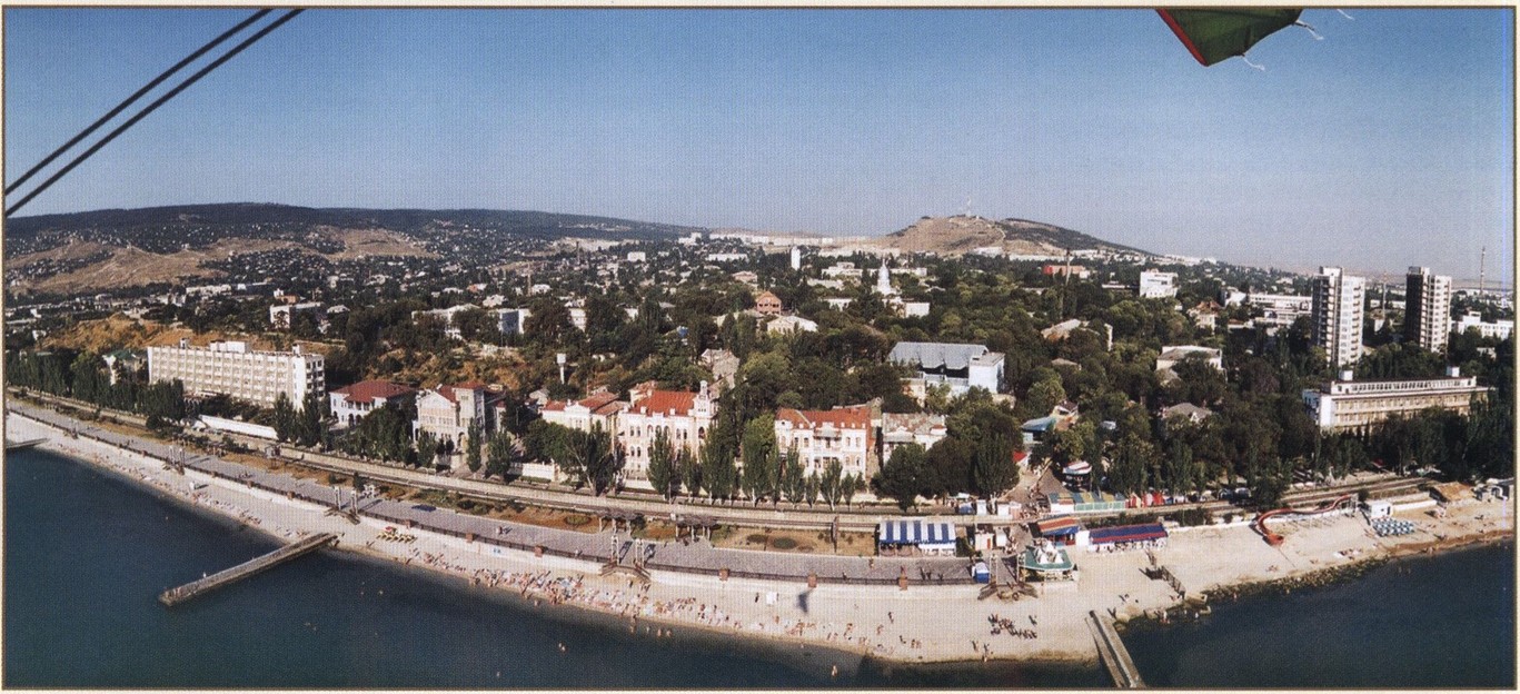 Панорама Феодосии с высоты птичьего полета Панорама Феодосии с высоты птичьего полета